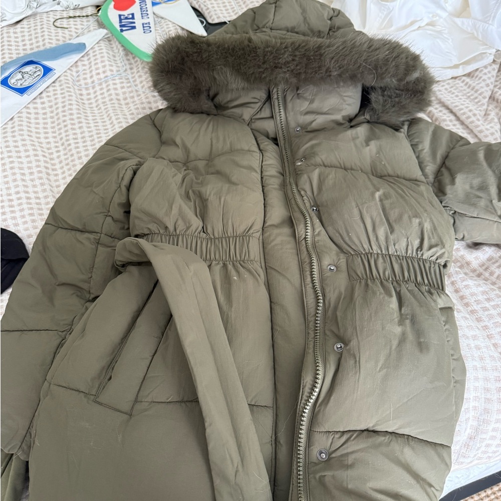 GAP Sage Green Fur-Trimmed Women's Puffer Jacket